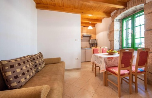 Brsec Apartamento | Kristijan by Interhome