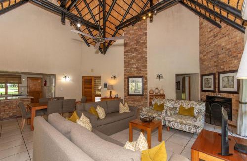 Hazyview Cabina | Kruger Park Lodge Unit No 252 with private pool