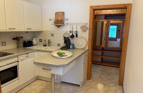 Hof Redentin Apartamento | Schöne Wohnung in einem reetgedeckten Bauernhaus