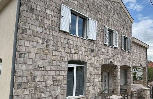 Ljubuski Apartamento | Kuća Gabriele