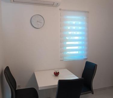 Cove Parja Casa | Kuća za odmor ARIJA sa velikim vanjskim bazenom
