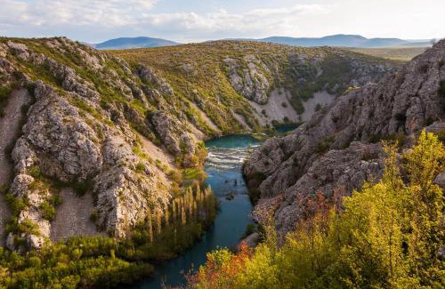 Obrovac Casa | Kuća za odmor Dolovi