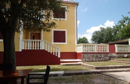 Obrovac Casa | Kuća za odmor Dolovi