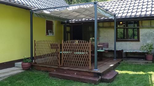 Plesce Chalet De Esquí | Kuća za odmor Forest Dream u blizini rijeke Kupe