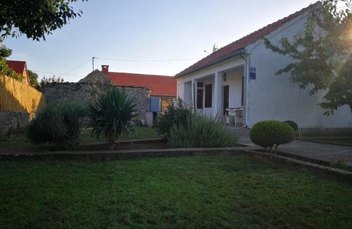 Oklaj Casa | Kuća za odmor "Joso"
