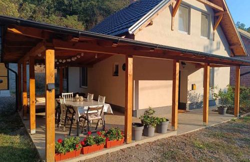 Beocin Casa | Kuća za odmor Kekec Fruška gora