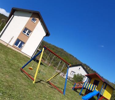 Kupres Chalet De Esquí | Kuća za odmor Kupreška Čarolija
