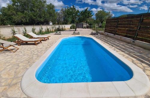 Lozovac Casa | Kuća za odmor Rajna