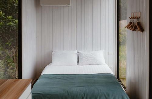 Kuaotunu Casa | Kūaotunu Cabin 2 by Tiny Away