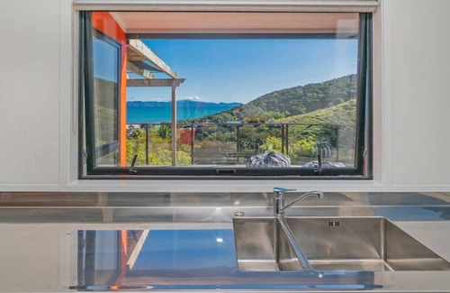 Kuaotunu Casa | Kuaotunu Escape - Privacy + Views + Luke's Kitchen, Cafe & Beach