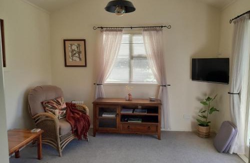Kuaotunu Casa | Kuaotunu's Peebles Cottage