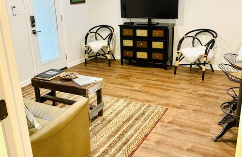 Shiner Casa | Kuby's Place, Downtown Shiner Casita