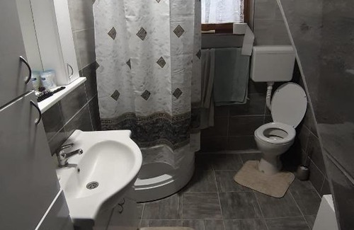 Ljubovija Apartamento | Kuća za odmor na Drini