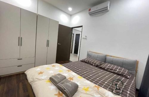Kampung Stampin Apartamento | Kuching Cozy Balinese Style Rex Apartment Near BDC