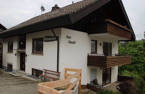 Friedenweiler Apartamento | El apartamento del nido del cuco EG