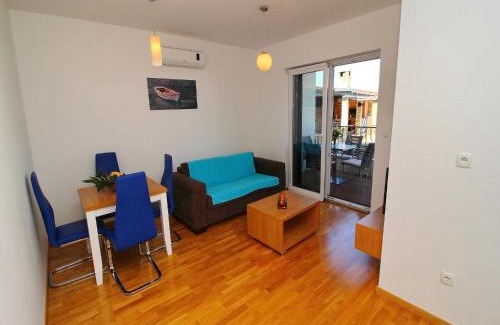 Drace Apartamento | Kula Fancy Apartments - One-Bedroom Apartment with Terrace Ground Floor A1