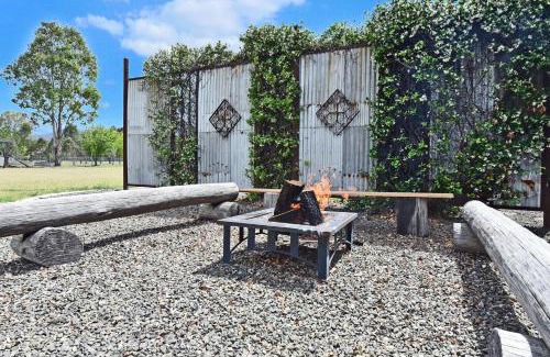 Broke Casa | Kulang Lodge in charming Broke with Large Swim Spa and games room suits up to 8 guests