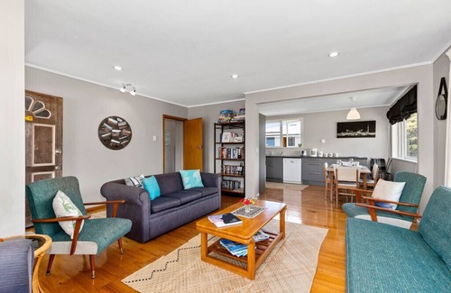 Ruakaka Cabaña | Kulukulu - Ruakaka Holiday Home