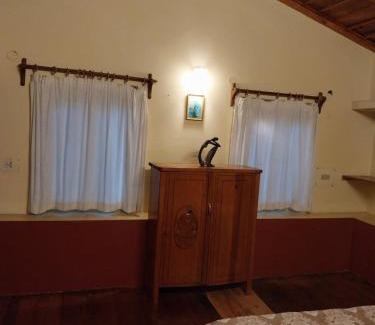 Almora Apartamento | Kumaon deodara cottages