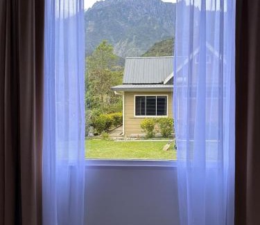 Kundasang Casa | Kundasang Komfy Villa with Mount Kinabalu View