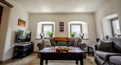 Tolmin Casa | Kuninez, Holiday Home With Summer Kitchen