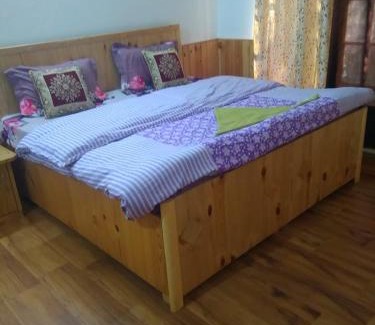 Hunder Cama Y Desayuno | Kunsal Yourdum Homestay Ladakh by LexStays