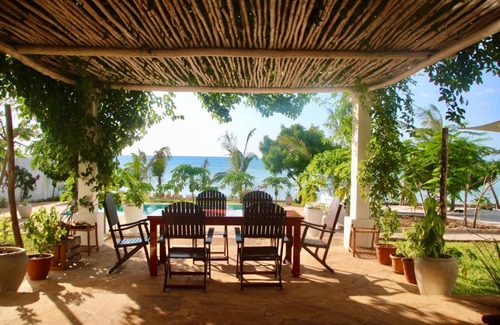 Kidoti Villa | KUONA Oceanfront Private Villa w/pool on the beach