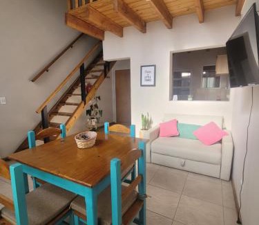 Esquel Chalet De Esquí | KUPAL