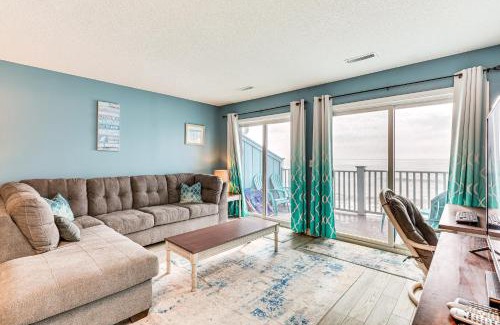 Kure Beach Apartamento | Kure Beach Condo with Panoramic Ocean Views!