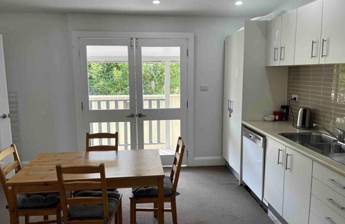 Kurri Kurri Casa | Kurri Kurri Country Cottage close to shops and freeway
