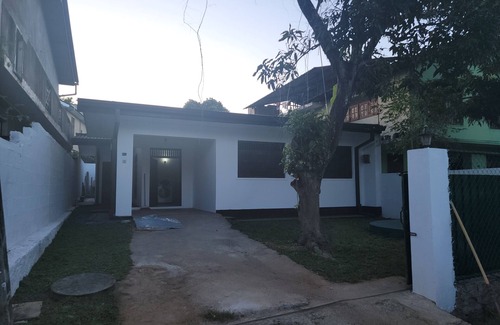 Kurunegala Casa | Kurunegala, scenic accommodation in walking distance to city center.
