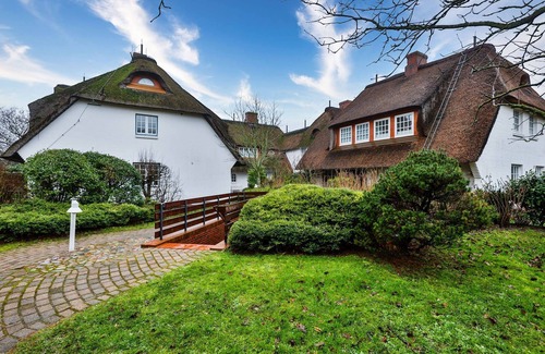 Keitum Apartamento | Kuschelnest Unter Reet mit Pool und Sauna
