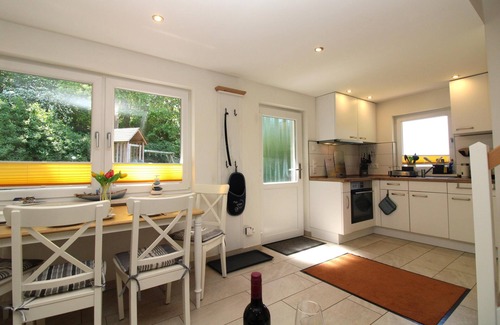 Kroepelin Casa | Küstenidyll Horst: cozy vacation home with 3 rooms, terrace and garden