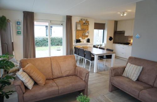 Breskens Casa | Kustverhuur, Park Schoneveld, Stern 234 met eigen elektrische laadpaal
