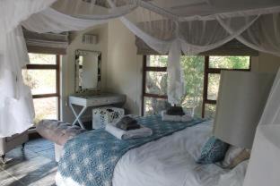 Thorny Bush Game Reserve Cabina | Kusudalweni Safari Lodge and Spa