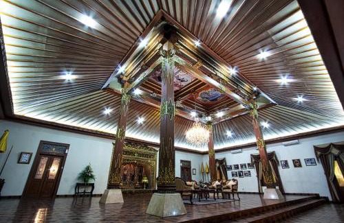 Solo City Centre Hotel | Kusuma Sahid Prince Hotel Solo