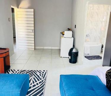 Rustenburg Casa | Kwa Mosete