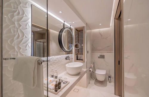 Kitisuru Complejo | Kwetu Nairobi, Curio Collection By Hilton