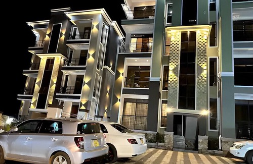 Muyenga Apartamento | Kyanja Executive Suite(w/tv, wifi, Netflix and work station)