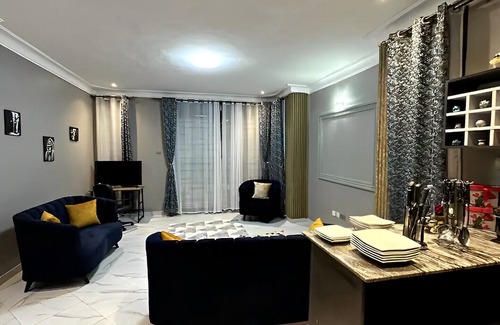 Muyenga Apartamento | Kyanja Executive Suite(w/tv, wifi, Netflix and work station)