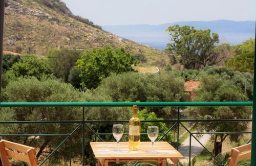 Kateleios Apartamento | Kykeon Studios