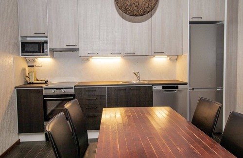 Ikaalinen Casa | Kylpylä-hotelli, kekkosen sviitti, room by Interhome