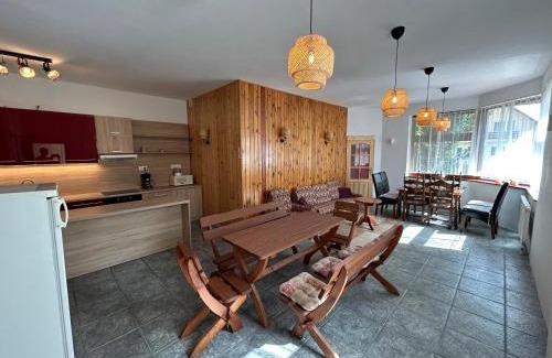 Nova Lesna Casa | KYNGS sk - Spacious vila with High Tatras view