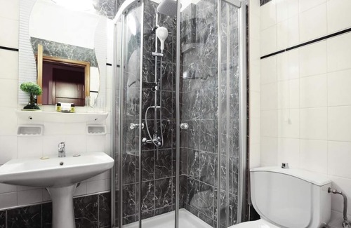 Omonia Apartamento | Kubic House Hotel Double Urban Room BB 2 people