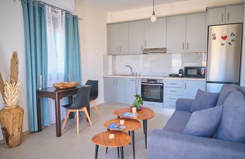 Kithira Apartamento | Kythira Echoes Stay – Lithari: Stylish 1-Bedroom in Nature with WiFi & AC