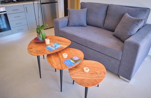 Kithira Apartamento | Kythira Echoes Stay – Lithari: Stylish 1-Bedroom in Nature with WiFi & AC