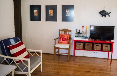Bawley Point Casa | Kywong Beach Cottage - cosy beach escape
