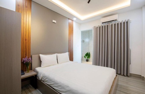 Binh Thanh Hotel | LÁ HOTEL RIVERSIDE