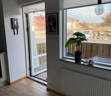 Kungshamn Apartamento | Lägenhet mitt i Kungshamn
