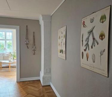 Gislov Apartamento | Lärarinnabostad i vacker byskola